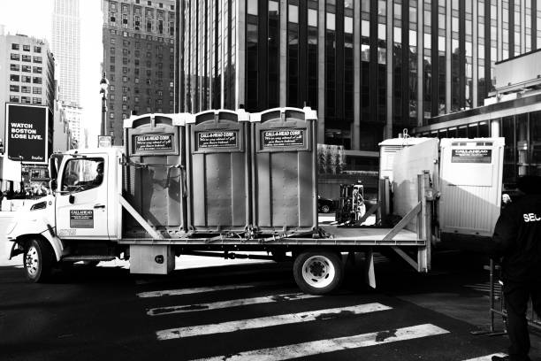 Best Portable restroom solutions  in Cave Spring, VA